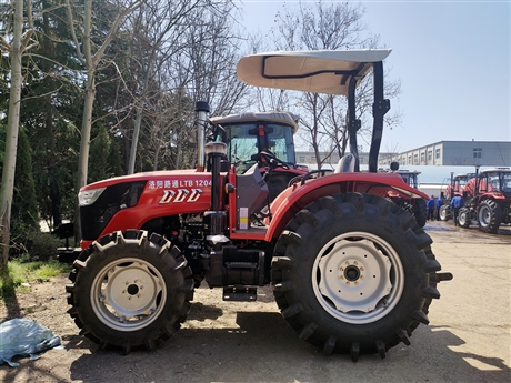 180马力东方红系列拖拉机空调驾驶室标配爬行档