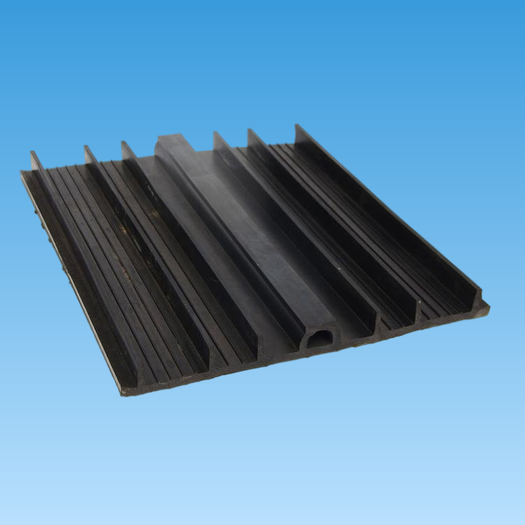 施工缝背贴止水带