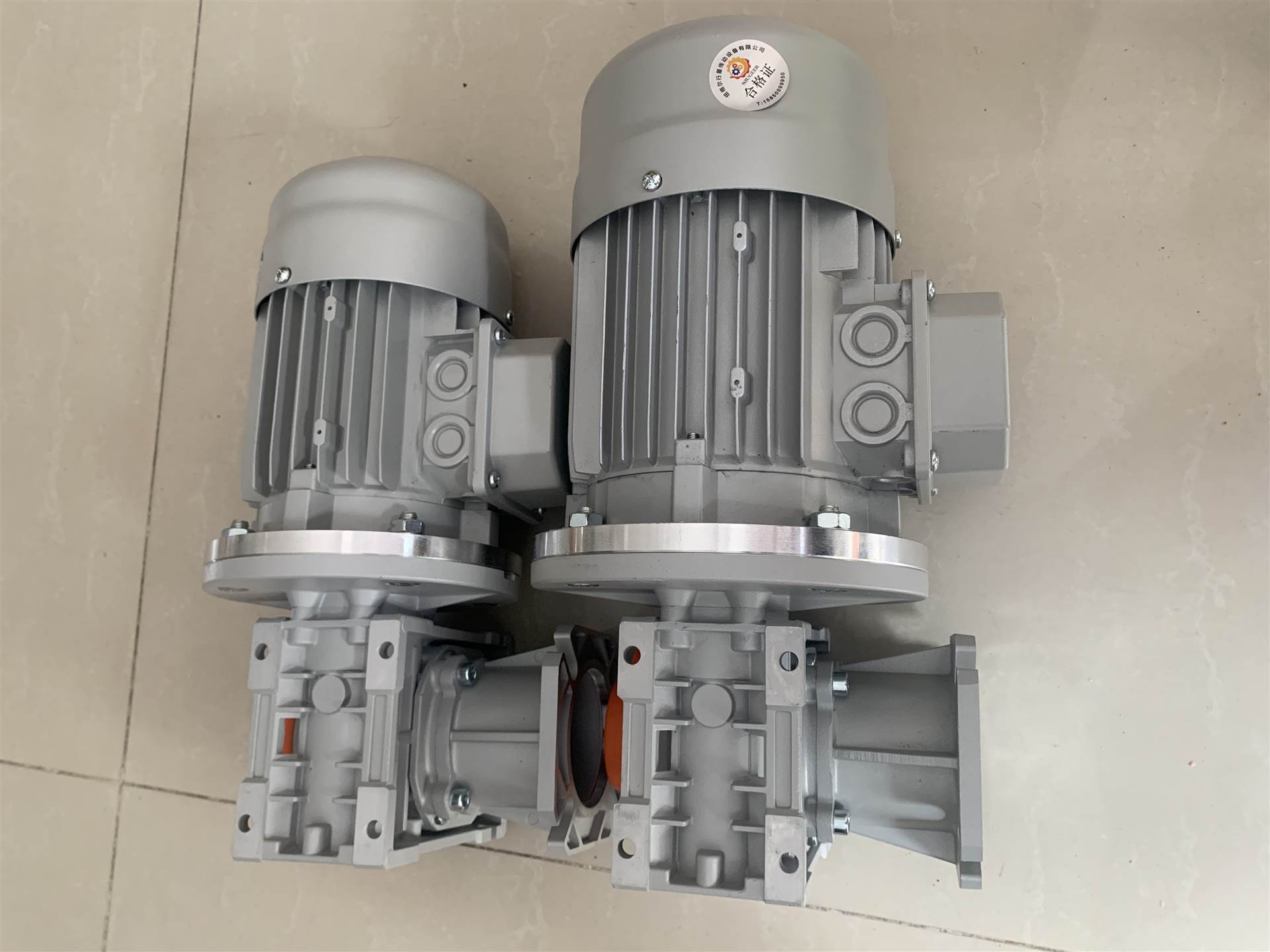 养鸡场用诠世减速机PU 01 8.57 FQ1 90B14 O5BH N9 ST11 MS9014A29-1 T1