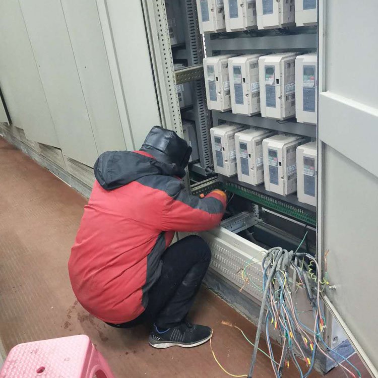 柳州喷泉施工 喷泉企业 造雾设备价格 怀化哈尔滨音乐喷泉设备