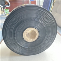 水泡泥袋0 水炮泥袋是煤矿井下放炮除尘、预防电火花用的专用产品