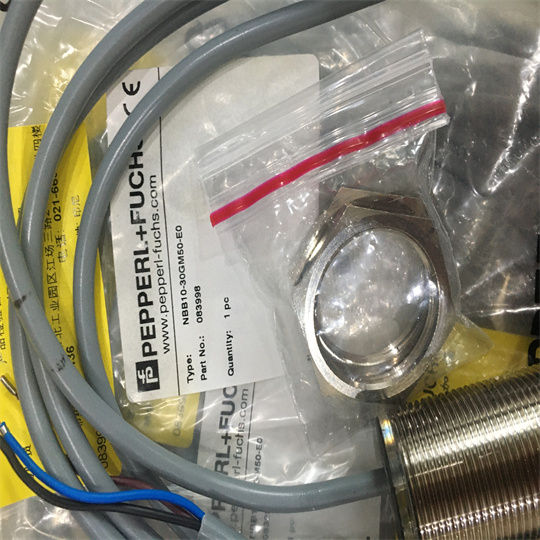 有德国P+F漫反射和反射型超声波传感器