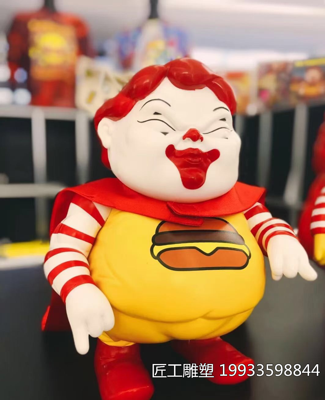 玻璃钢麦当劳小丑雕塑