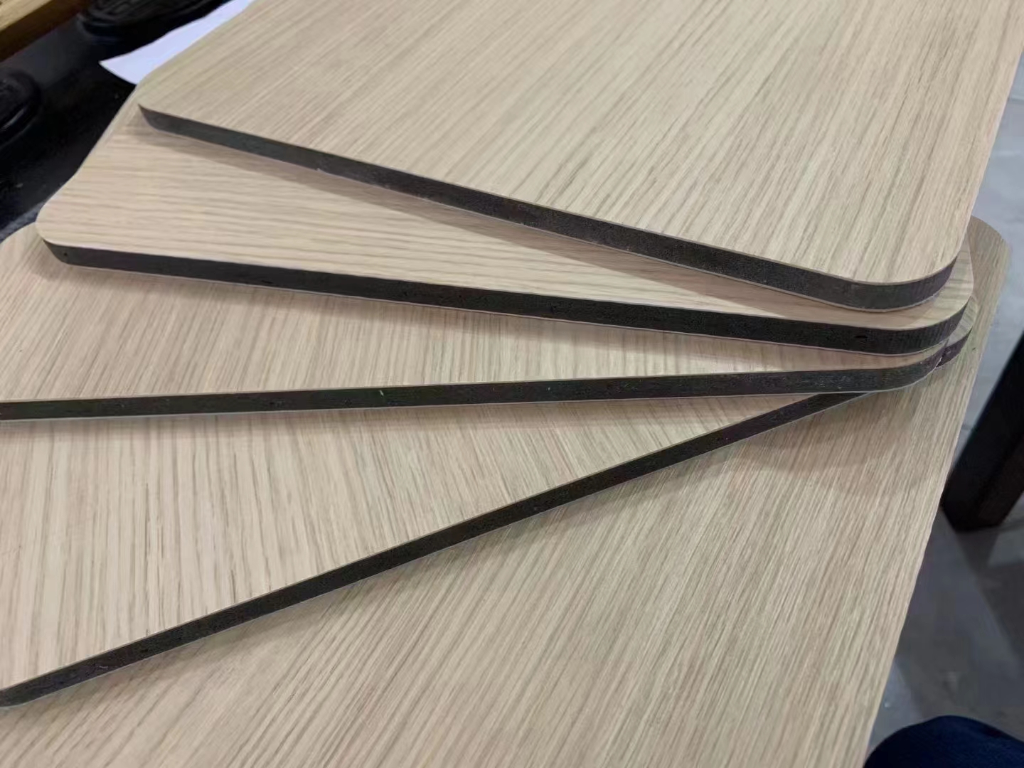 临沂镜面木饰面板 金属木饰面生产工厂