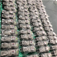 河南食品包装机械用RV040蜗轮蜗杆减速机配0.37KW异步电机