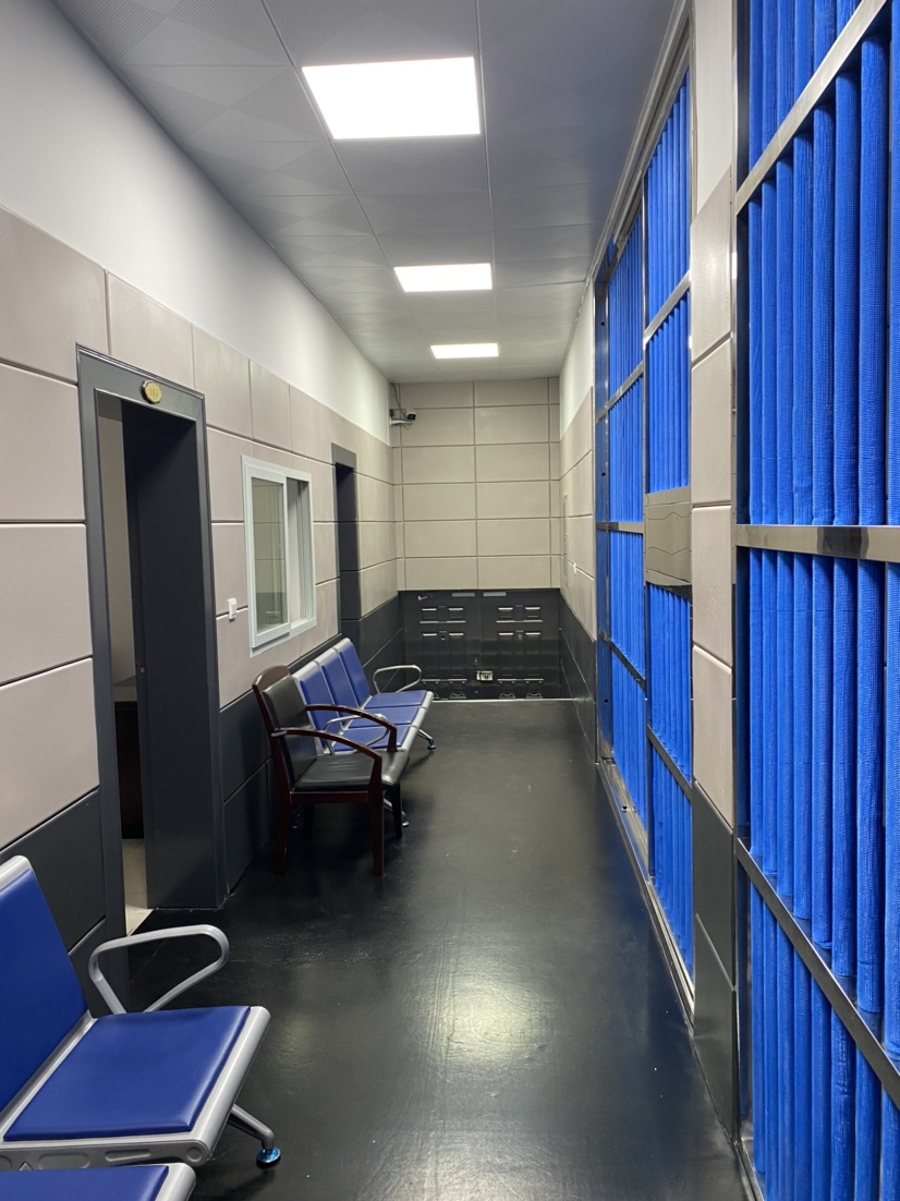 目前,软包软包还广泛应用于讯问室,谈话室,询问室,谈话室,讯问室,鉴定