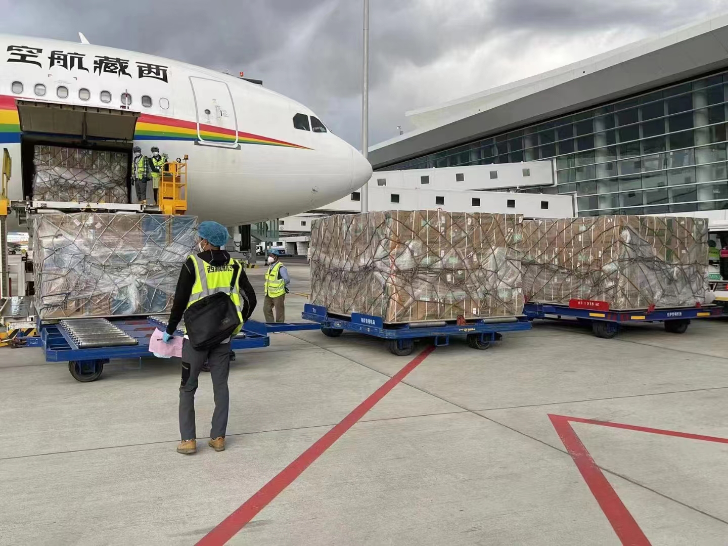 济南国内航空货运出港-O5发航空托运到呼和浩特机场