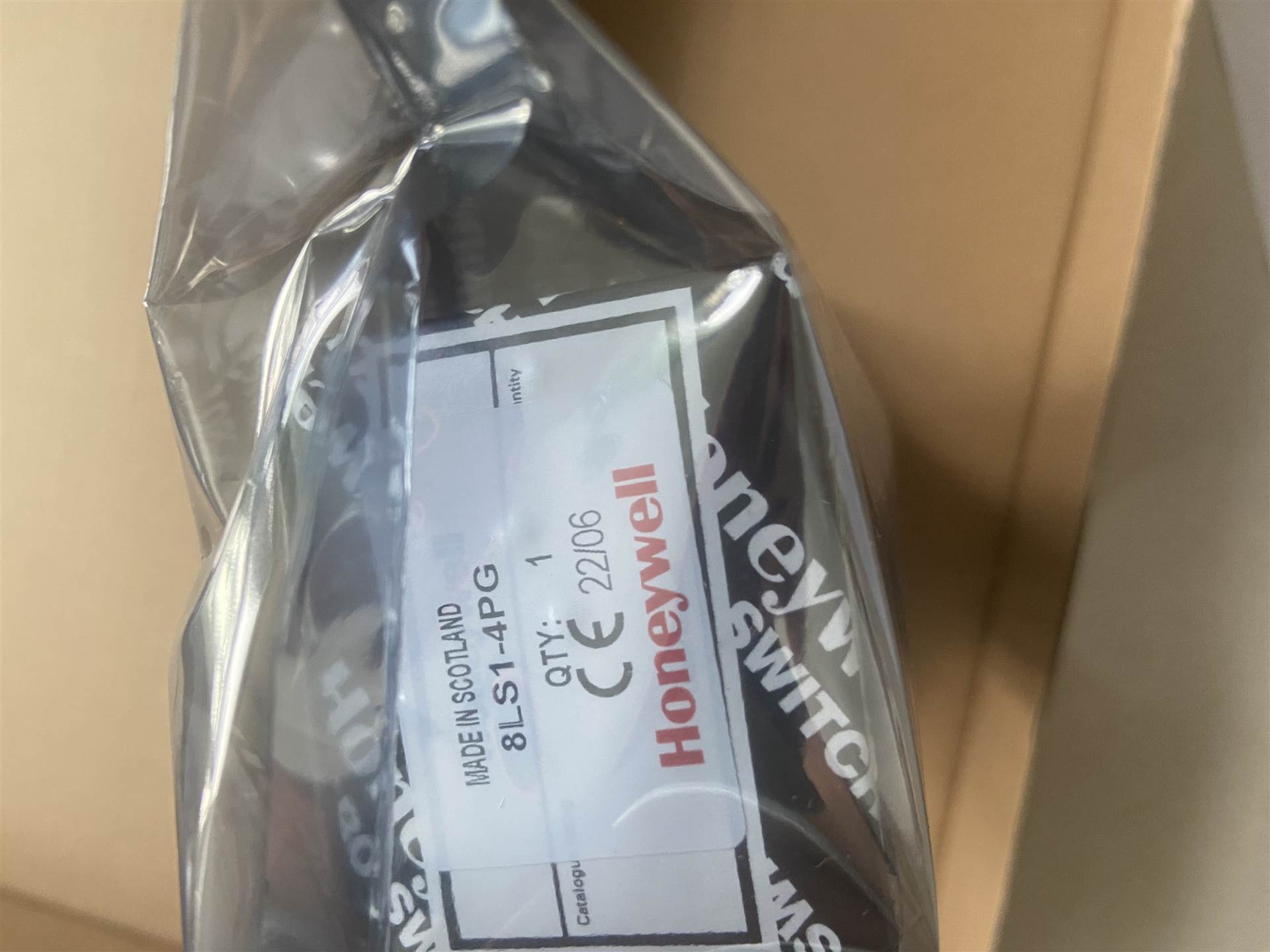 质保一年HONEYWELL霍尼韦尔14CE18-3限位开关