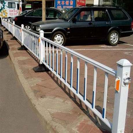 山东市北区道路护栏 隔离护栏
