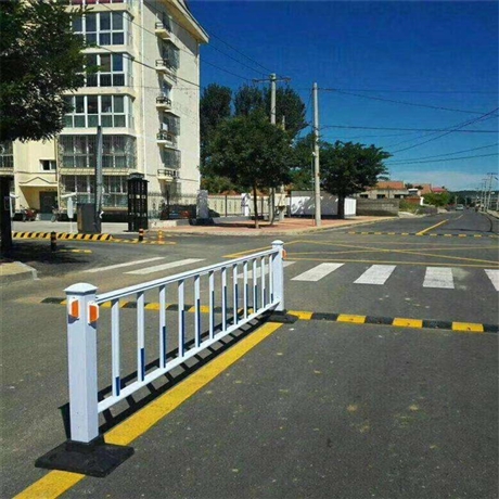 山东历城区道路护栏 隔离护栏