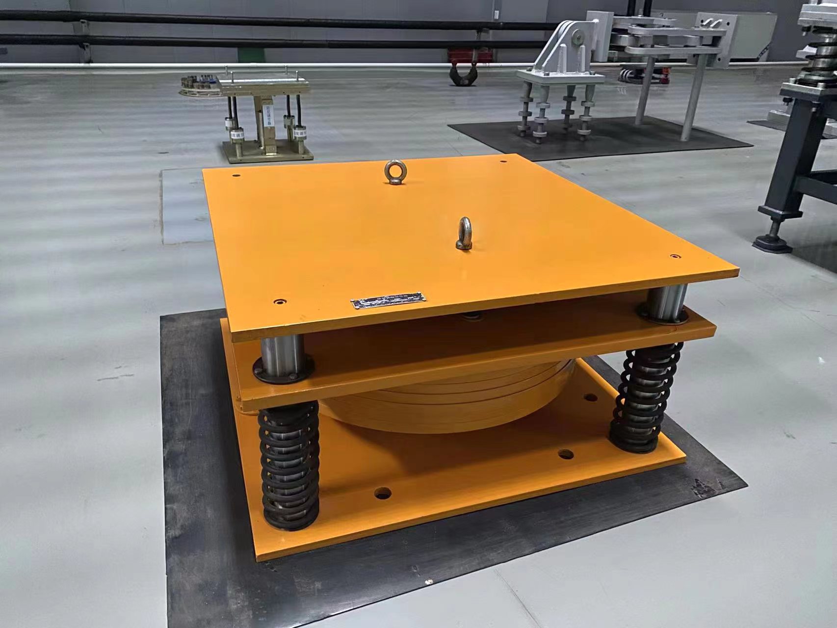 建筑用6800KN调谐质量阻尼器 消能隔震