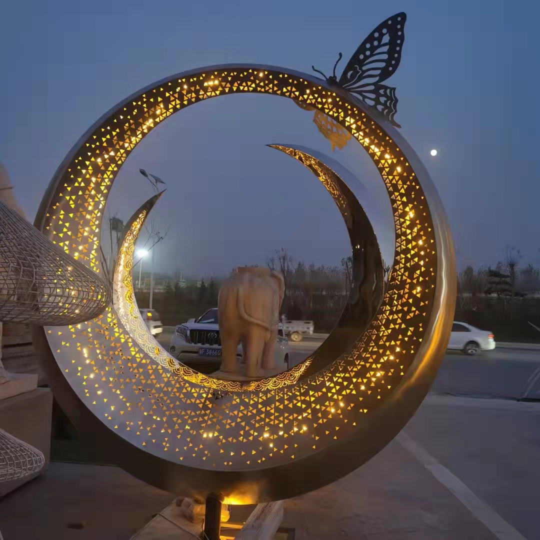 大型不锈钢圆环雕塑摆件 公园不锈钢水景雕塑厂家 圆环雕塑生产