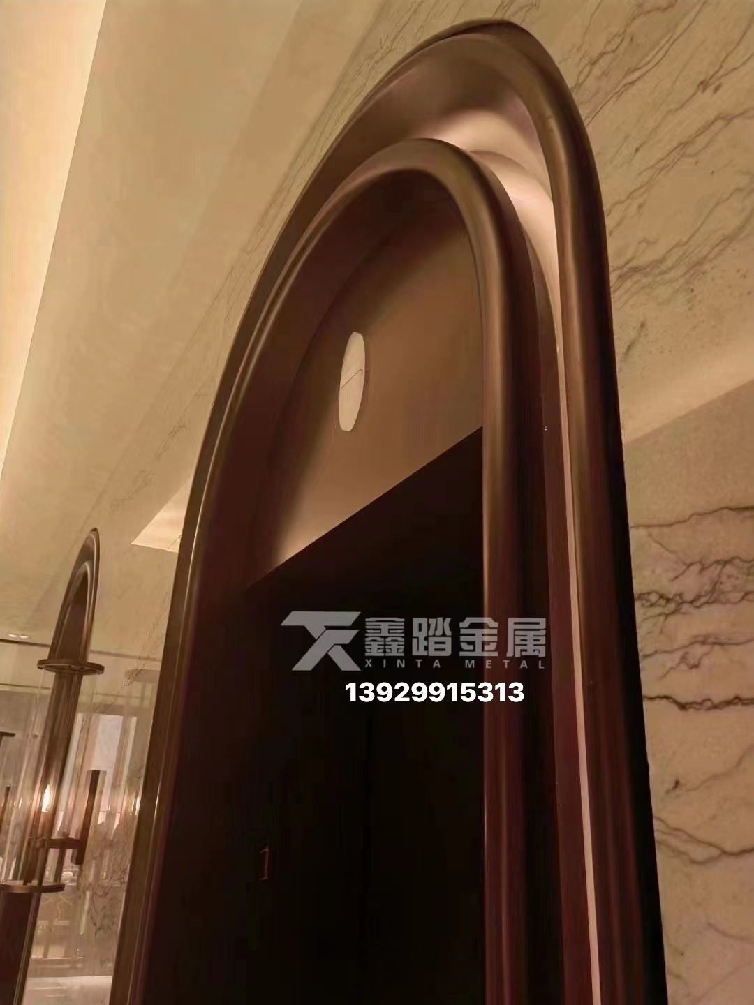 316不锈钢双曲弧形门套 墙体造型装饰  酒店弧形不锈钢拱门门头