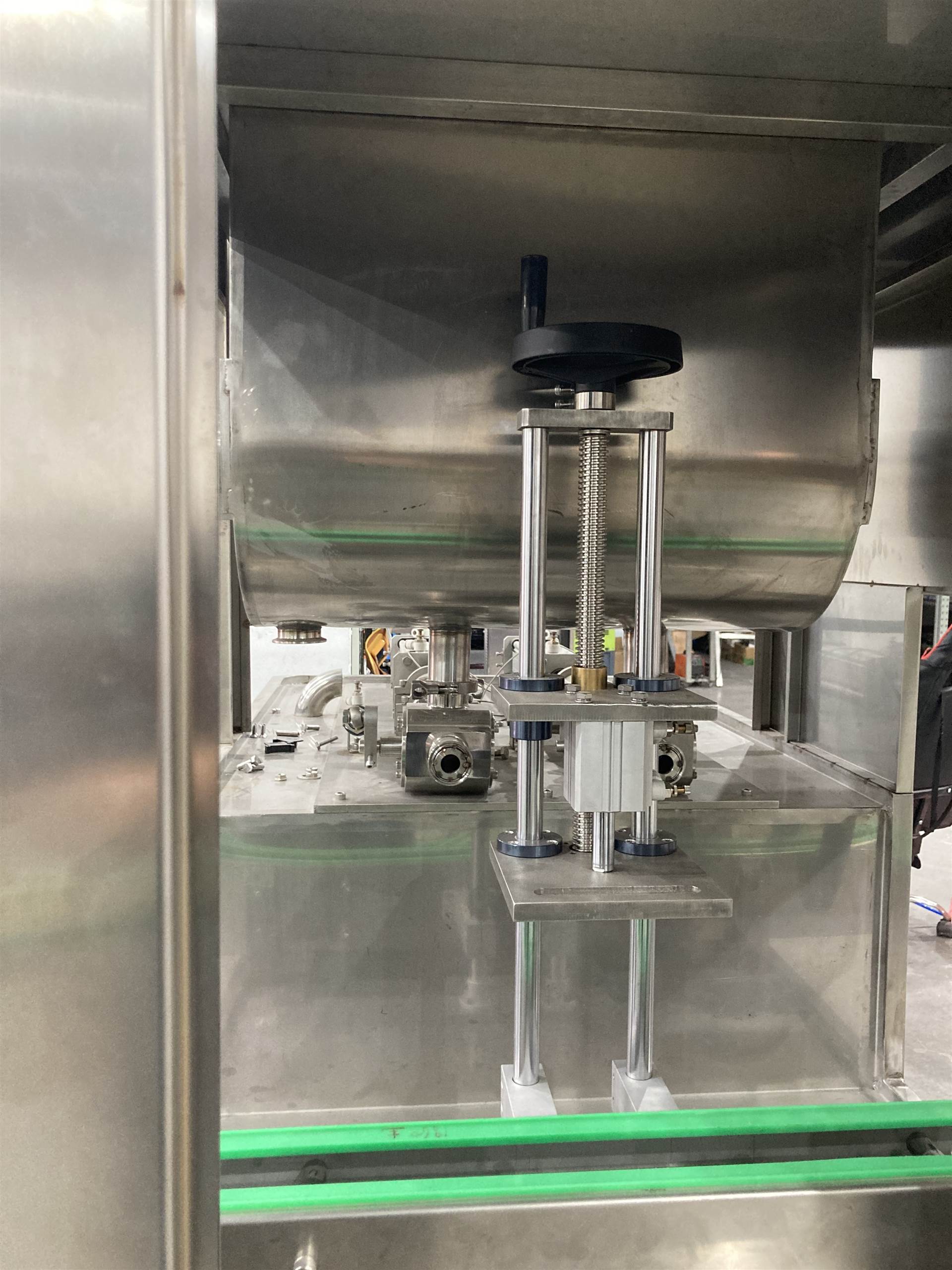 全自动果汁灌装机