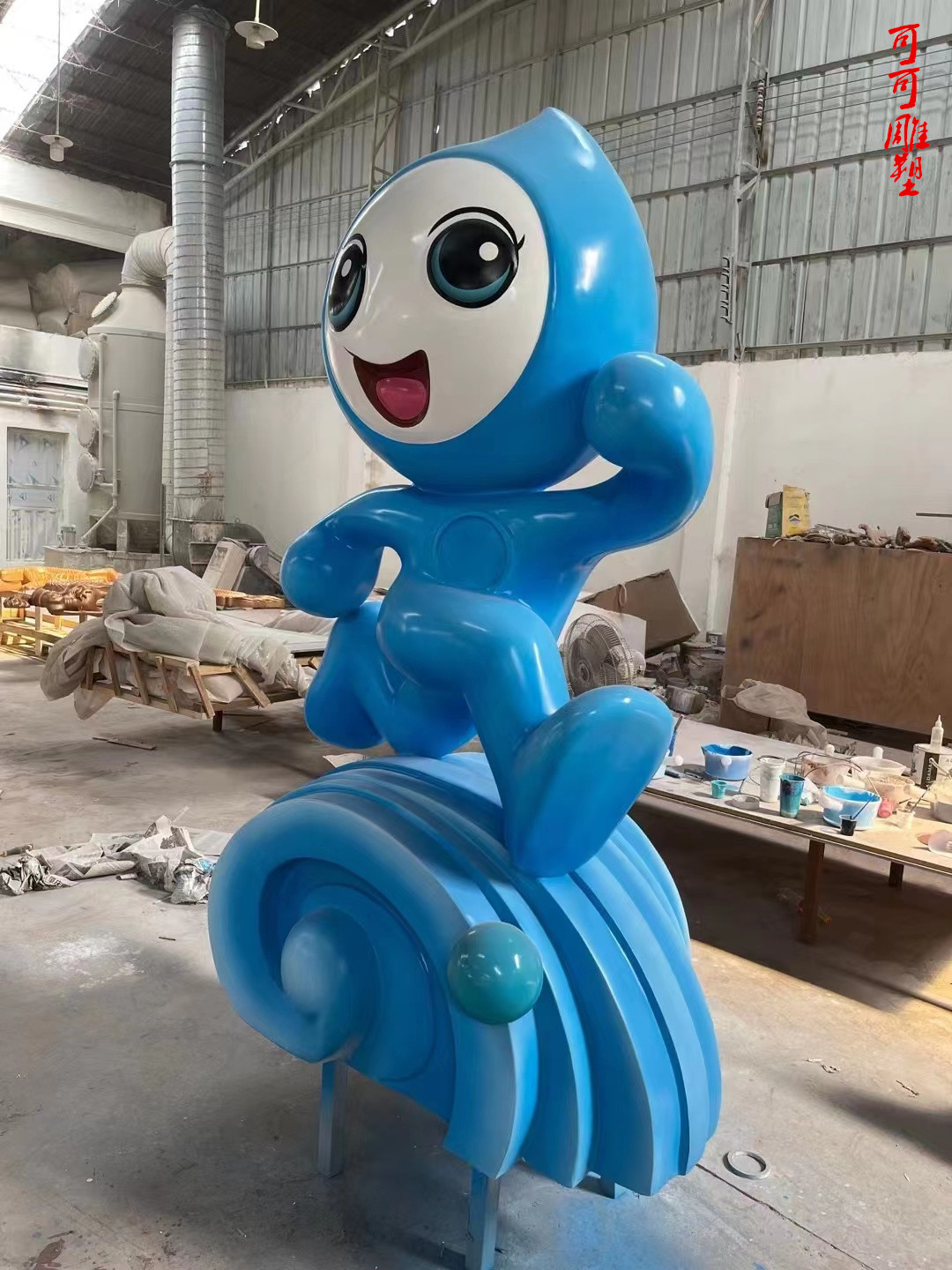 广东玻璃钢雕塑厂家 城市景观大型卡通公仔雕塑