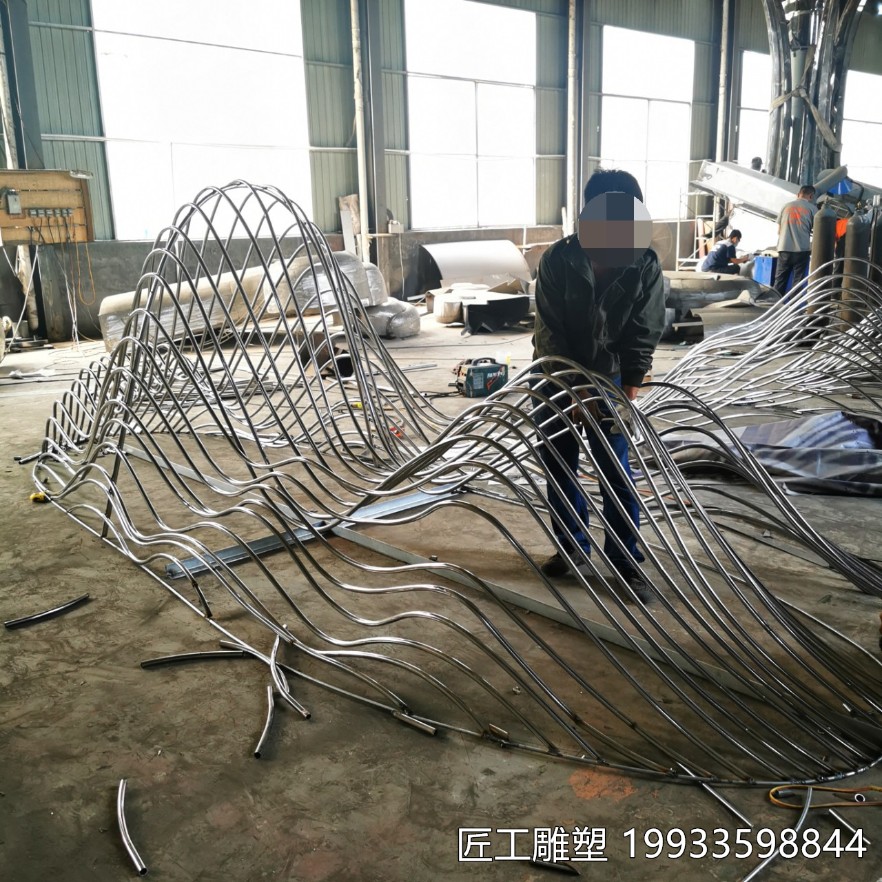 不锈钢镂空钢管假山雕塑