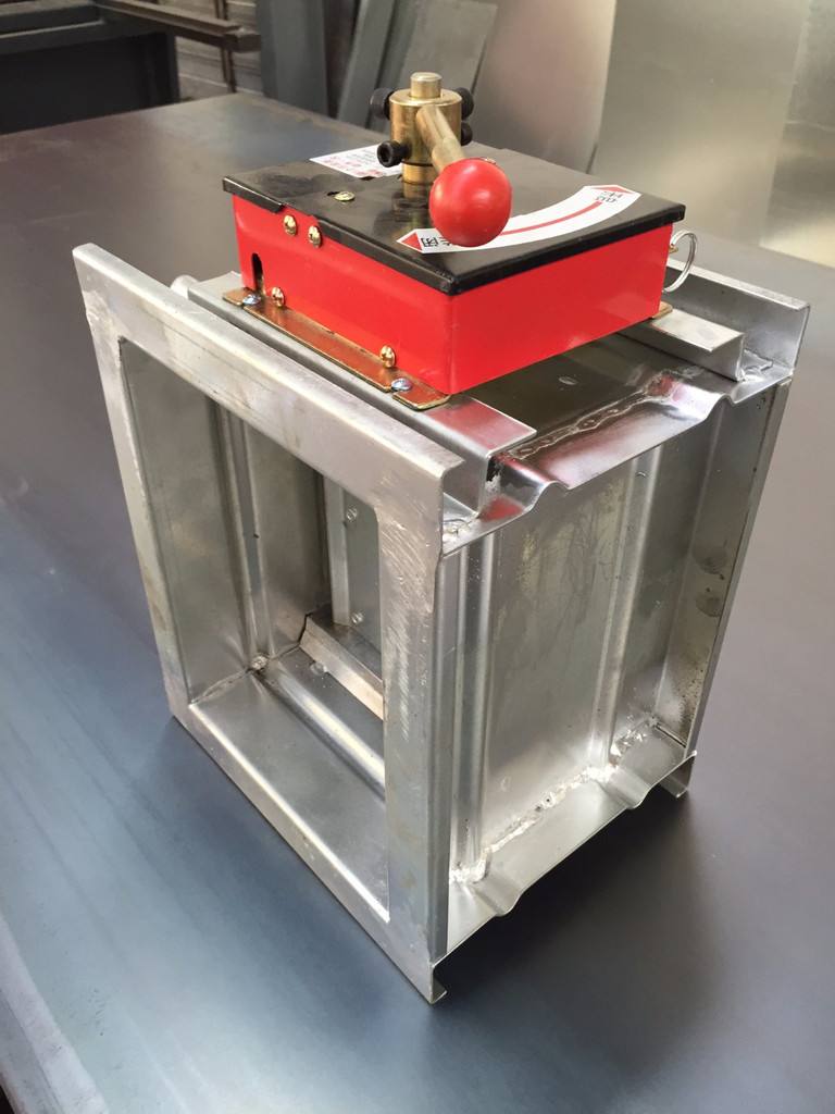 广西崇左市铝制防火阀280摄氏度电动半自动执行机构常闭排烟防火阀定*