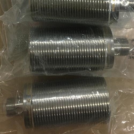 介绍P+F电感式传感器NBB10-30GM50-E2-V1