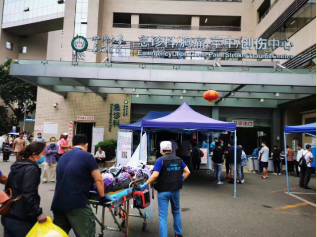 滨州跨省救护车护送病人转院-长途120救护车出租护送-站点迅速派车