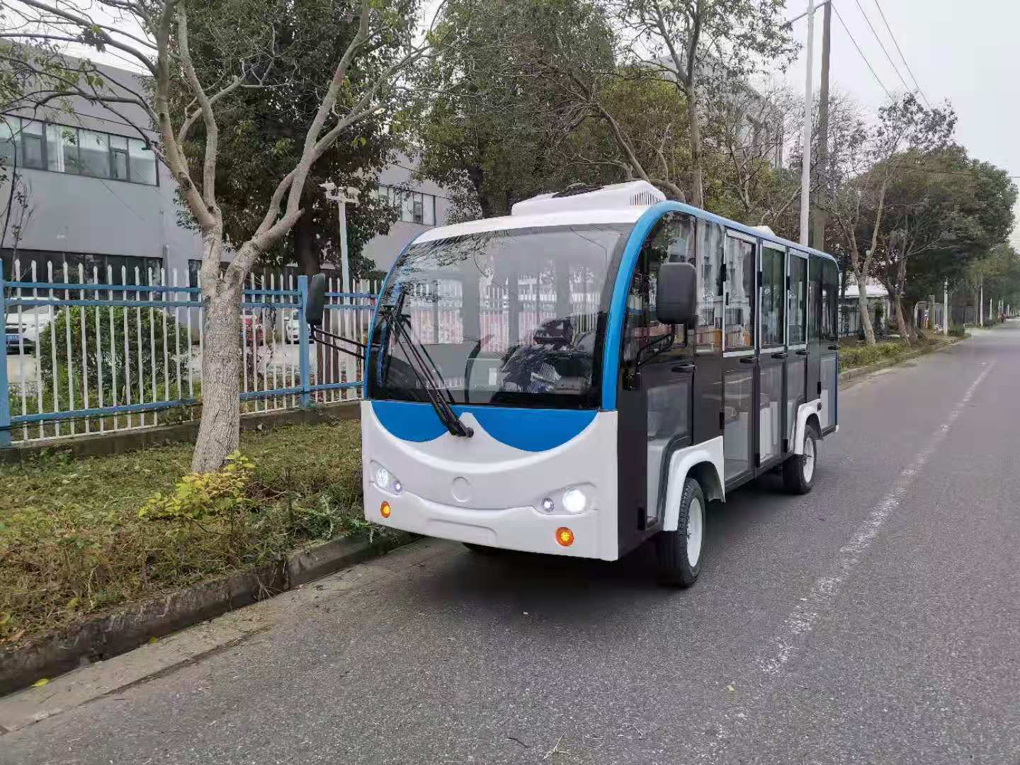 朗辉14座电动观光车 景区游览车售后