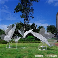草坪不锈钢发光蝴蝶动物雕塑  