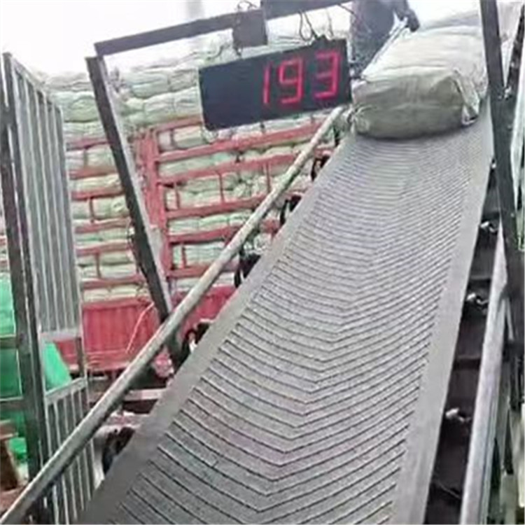 小型折叠升降输送机 家用玉米传送带爬坡输送带 上料卸货皮带输送机