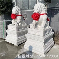 公园踩球狮子动物石雕