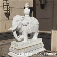  驮宝大象石雕大象 