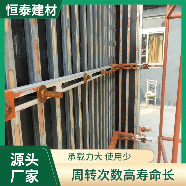 钢木龙骨专业 强度和刚度强 承载力大 使用数量少