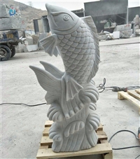 喷水鱼石雕 晚霞红鲤鱼喷泉 