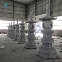 寺院摆放传统石雕 仿古镂空石灯