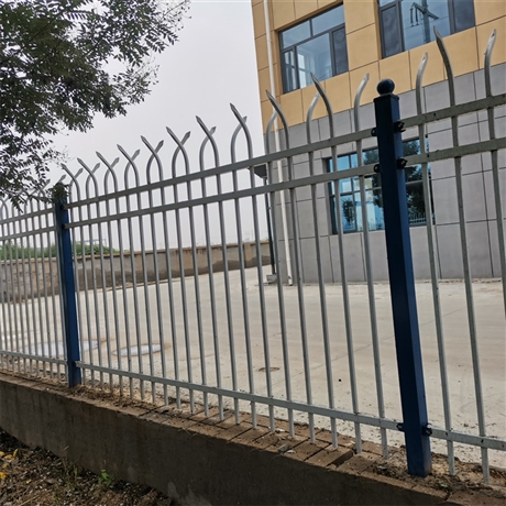 新疆园区防护栏特点坚固耐用  乌鲁木齐铁艺围栏厂家