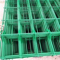 和田地区护栏网厂家临时护栏网制作  新疆围栏网厂家