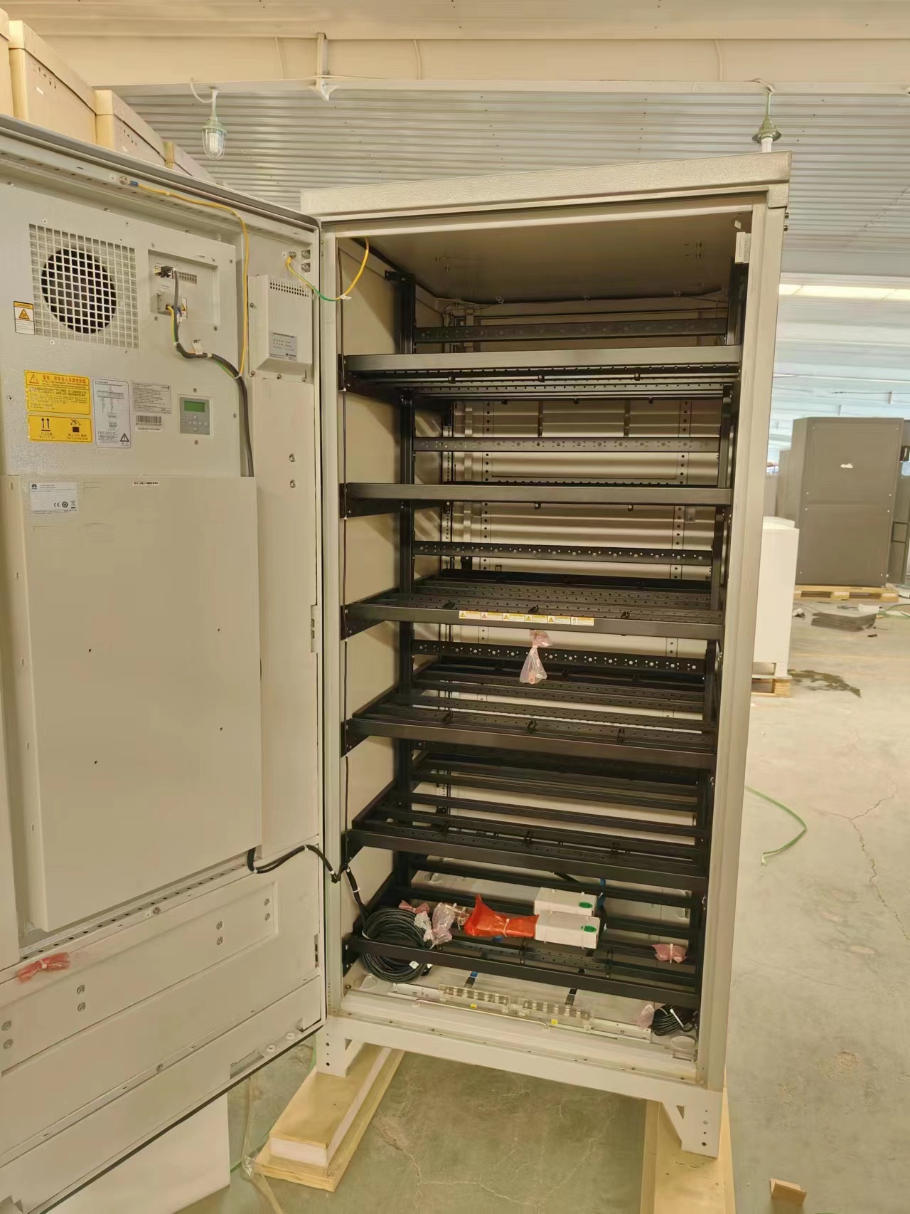 华为机柜SC720-A1 室外1500W直流空调机柜