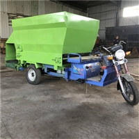 撒料车重庆养牛场用撒草车农用三轮撒料车