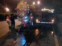 长沙岳麓区麓山南路新外滩，疏通管道，疏通厕所下水道，清理油池