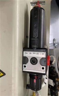 瑞士BACHOFEN C.12-06 M man过滤调节器G3/8恒压器A147136