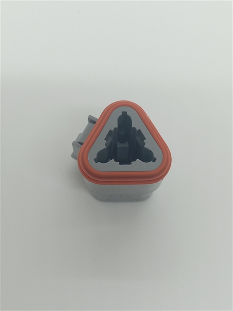 AT06-3S安费诺插座3孔13A/250V防水IP67抗高低温抗震动抗老化