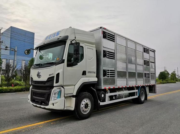 猪苗运输车 禽畜恒温专用运输车