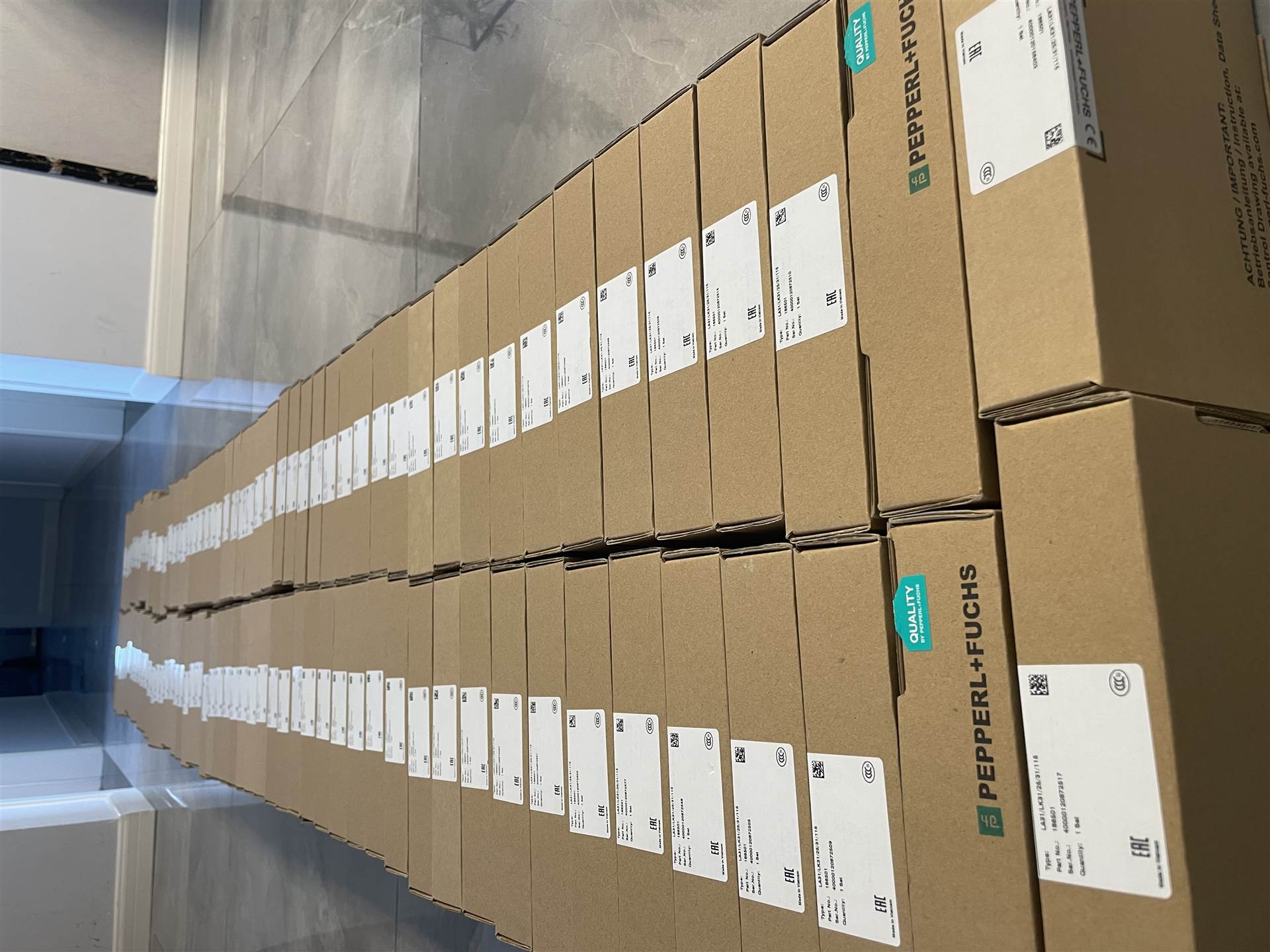 P+F倍加福倾角传感器INX360D-F99-I2E2-V15有货