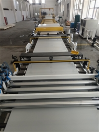PVDF板材生产线 三辊挤压板设备 氟塑料板片材生产设备