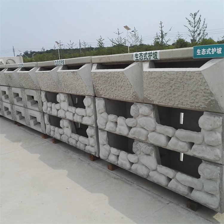 钢筋混凝土护坡植草生态框 坡道施工 2000x1000x500