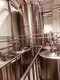 山东年产1000吨啤酒厂精酿啤酒设备生产