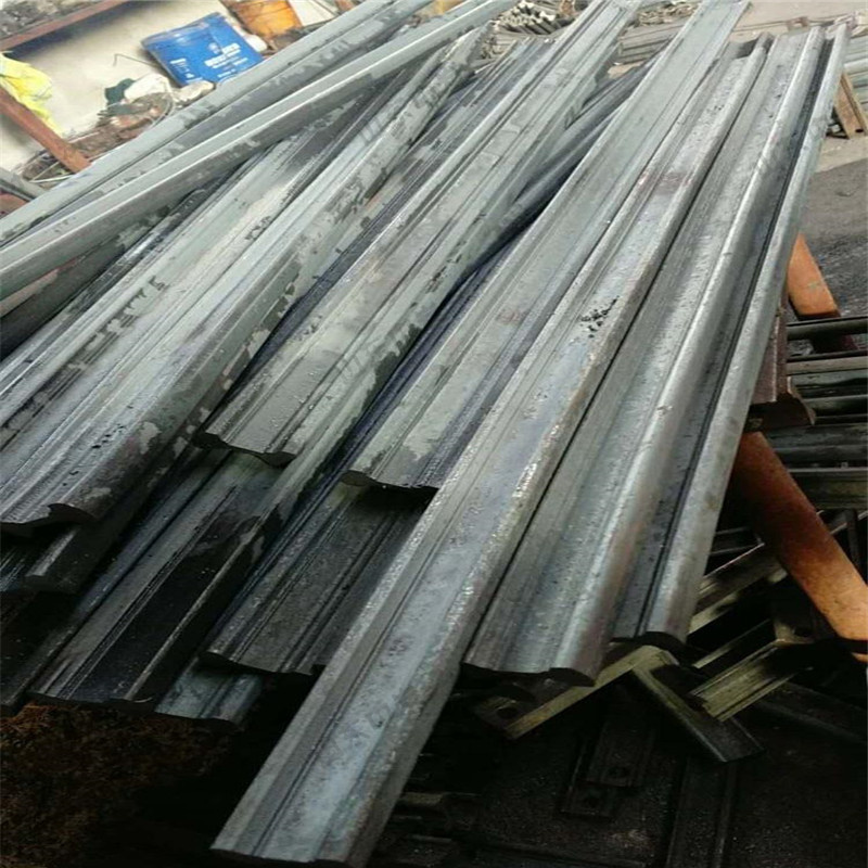 诚意销售槽帮钢 结构简单矿用刮板钢 转载机刮板钢