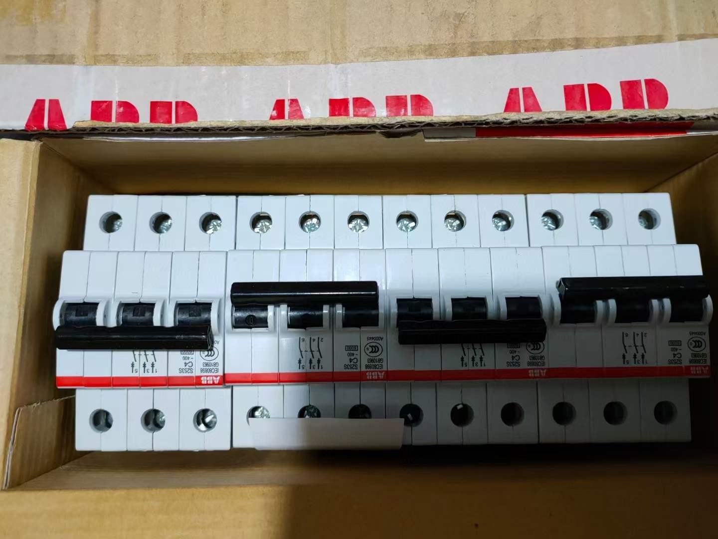 ABBտ·S252SDCظ뿪