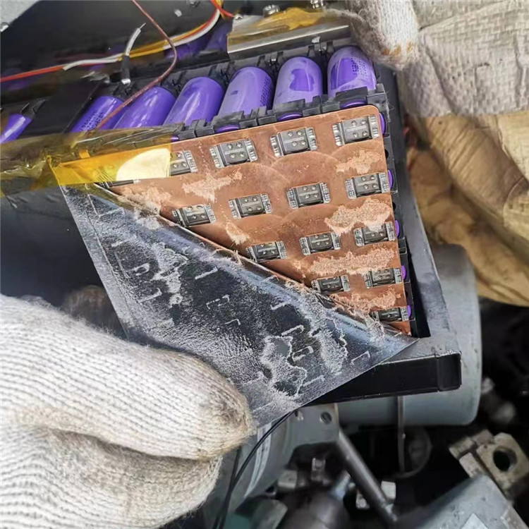 新能源动力锂电池回收" 利用率高 避免对人体和环境造成伤害