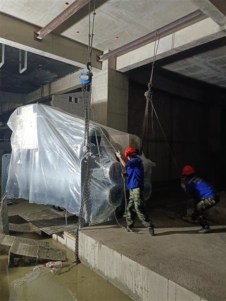 瓶窑设备搬迁公司 机械设备起重  重江经验丰富  技术好