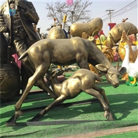 母子鹿动物标志铜雕 母爱主题雕塑 