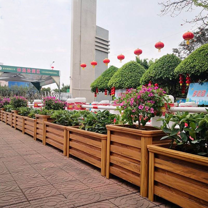 北京花箱花盆景观花卉种植木箱为环境增添色彩