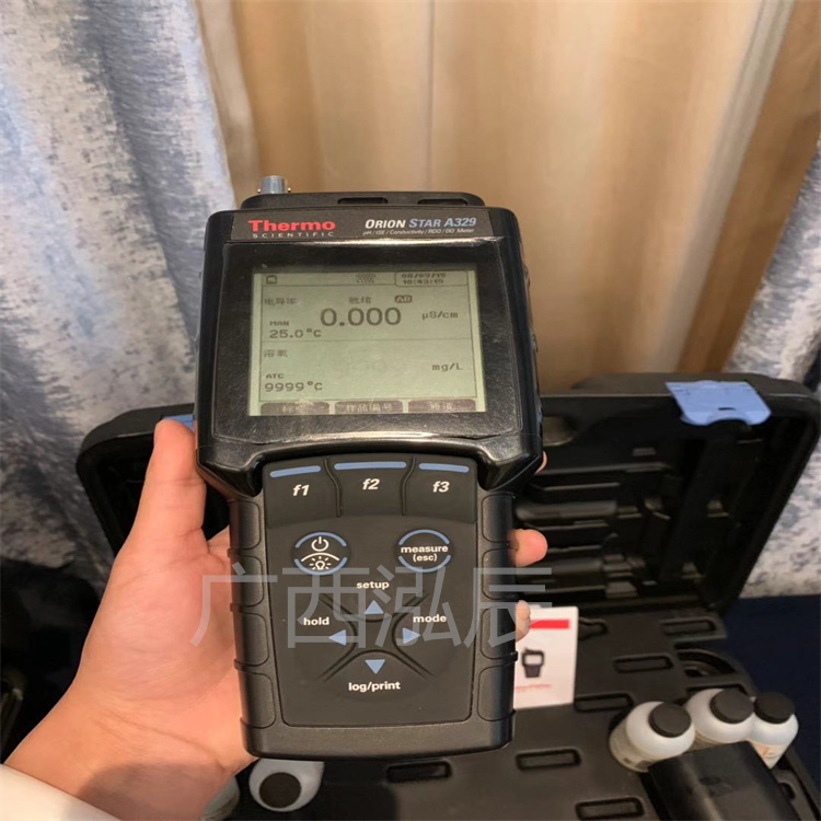 Orion Star A329 pH 值/ISE/电导率/溶解氧便携式多参数测量仪